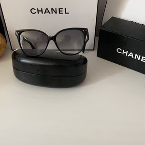 Bottega Veneta nwt gorgeous sunnies